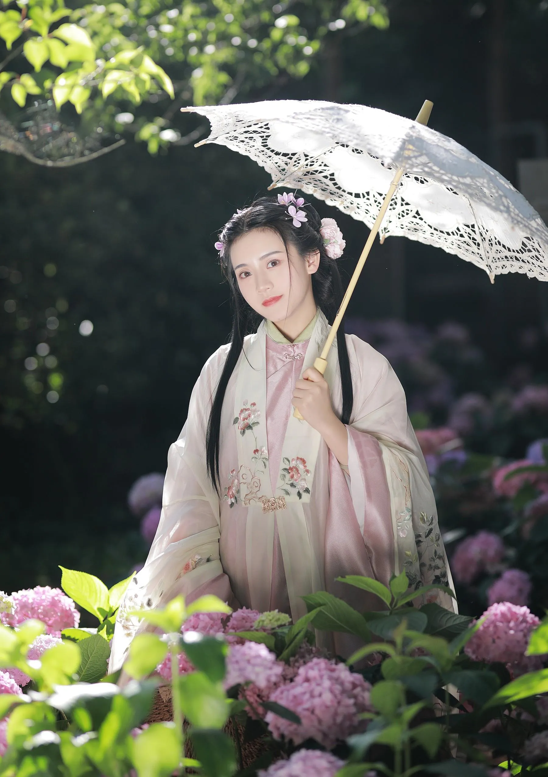 [YITUYU艺图语]2022.07.20 一念花开，香如故 Dear-郑同学 [38P]插图1
